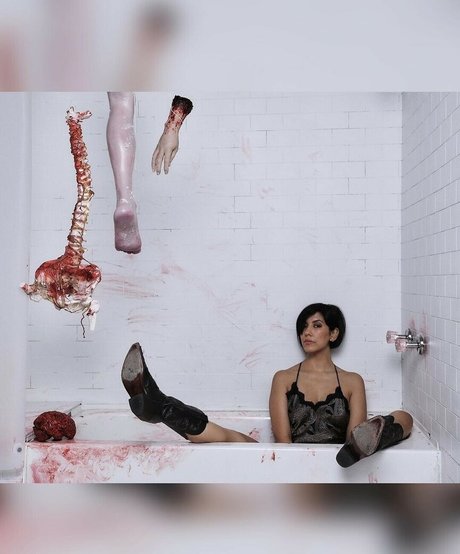 Stephanie Beatriz modèle érotique images