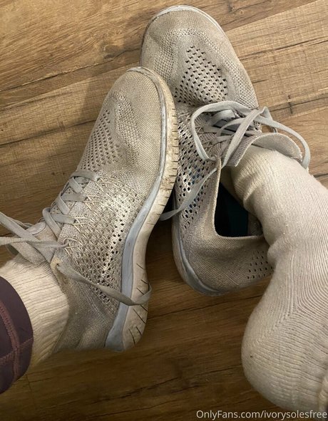 fans de monstres uniquement nu en haute qualité img