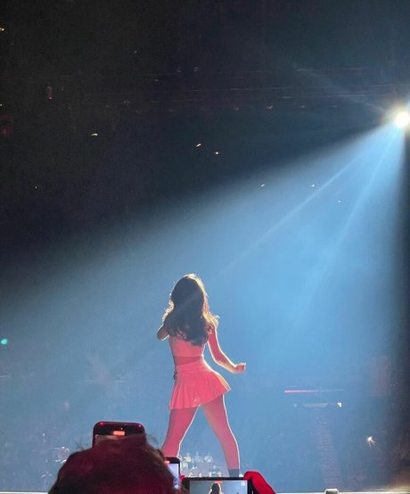 Marina Diamandis modèle joli archive