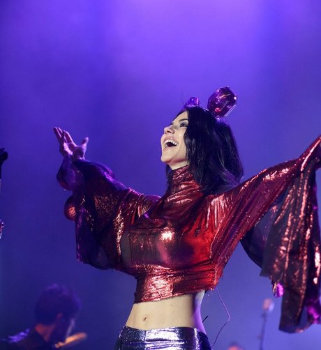 Marina Diamandis étoile sexy photo