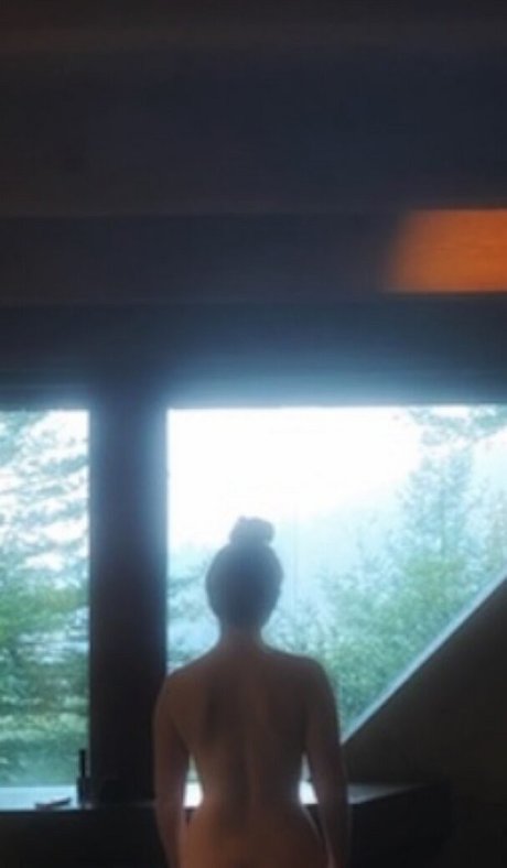 Molly Quinn modèle sympa image