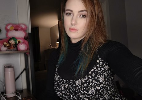 brunette onlyfans top meilleur image