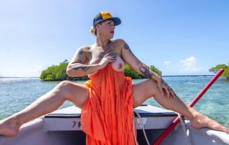 grand-mère onlyfans nus exclusifs img