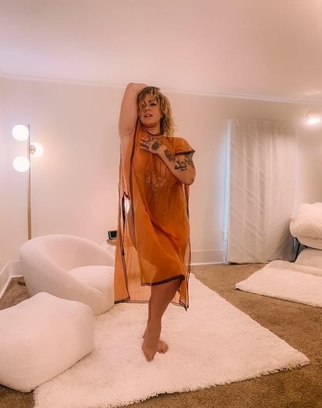 femmes au foyer uniquementfans sexe pornographique photos