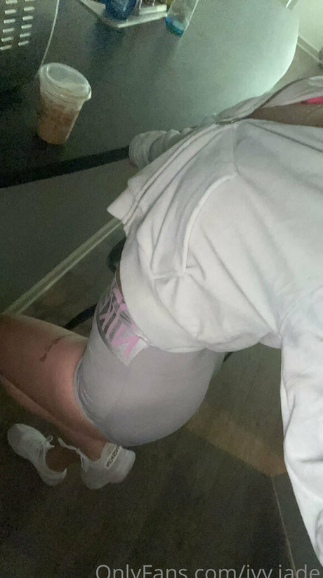 Ivy Jade actrice xxx galerie