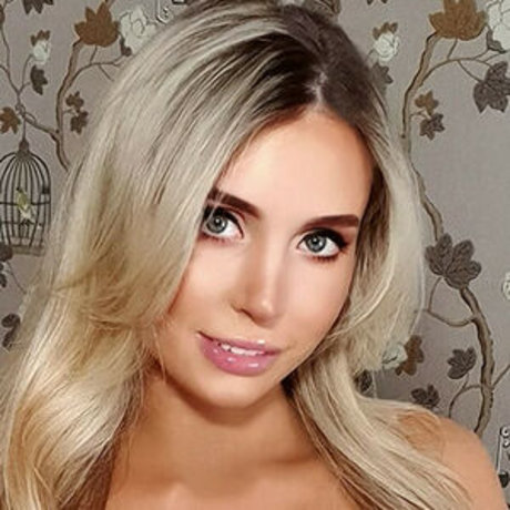 Bella Ellis haut de star du porno img