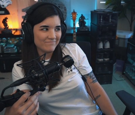 AnneMunition star du porno nue image