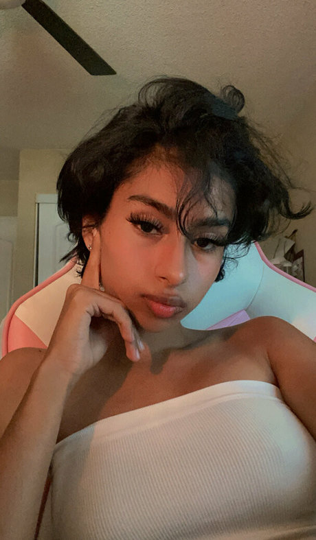 theultimatedeciever star exclusive image