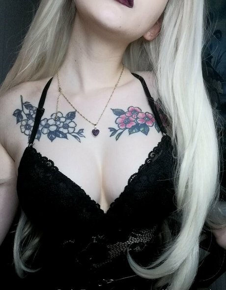 angelbbynatalya modèle xxx archive