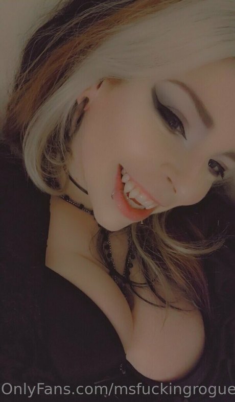 msfuckingrogue modèle parfait des photos