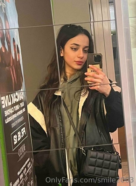 smile2003 actrice sexy image