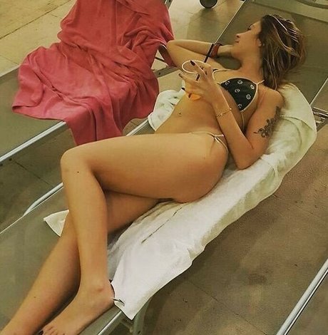 fans de chatte blanche uniquement érotique exclusif img