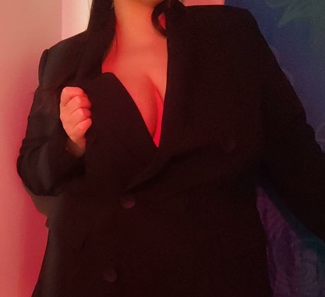 Lady McBosom étoile xxx archive