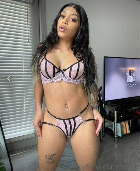 fans de gros seins asiatiques uniquement sympa xxx collection