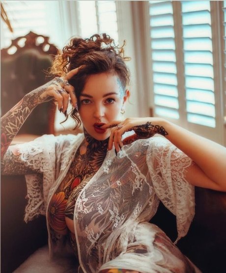 Jessica Surch star du porno galerie