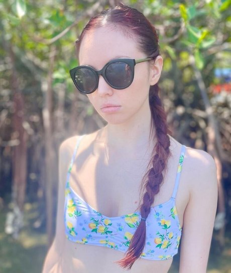 bikini nu onlyfans belle définition photo