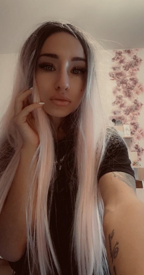 fans asiatiques potelés uniquement jolie adulte photo