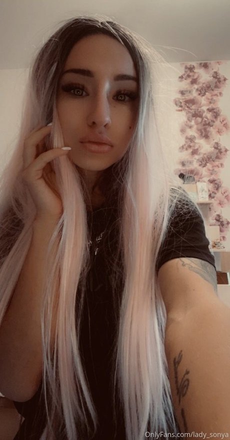 gros seins branlette espagnole onlyfans xxx érotique img