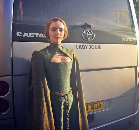 Jodie Comer joli modèle images