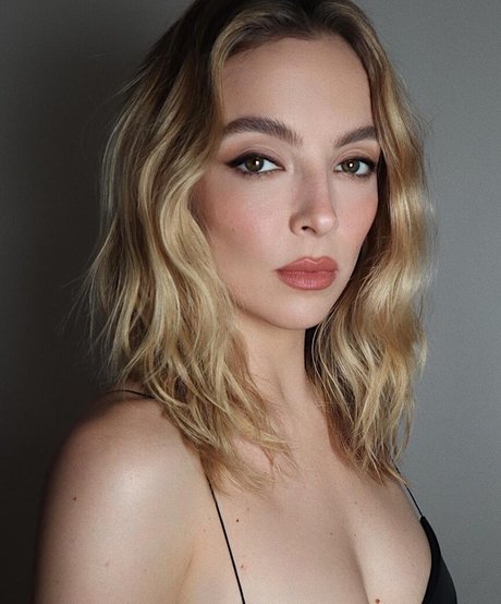 Jodie Comer modèles nus photo