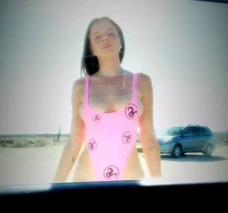 Julia Fox modèles nus photos