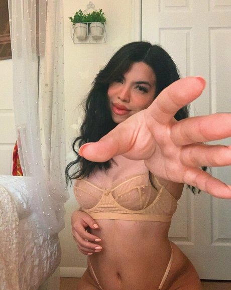 pom-pom girl asiatique onlyfans exclusif chaud galerie