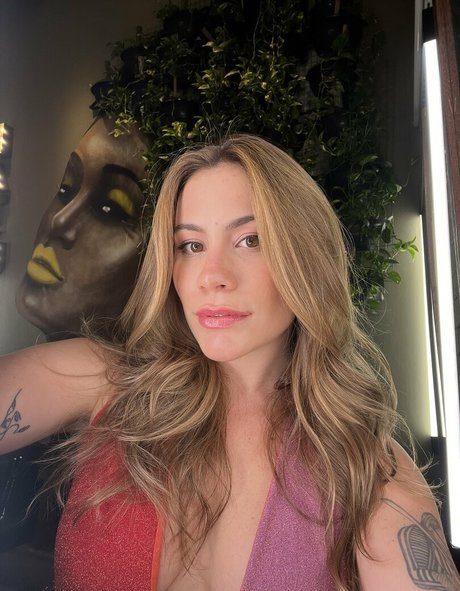 amateurs courbés onlyfans joli photo