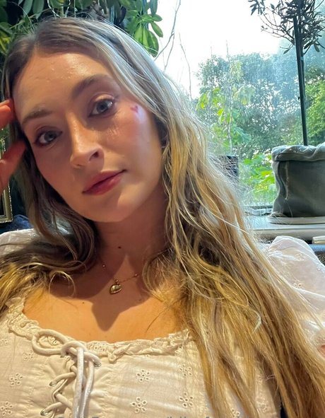 Blissful Whisper ASMR actrice artistique collection