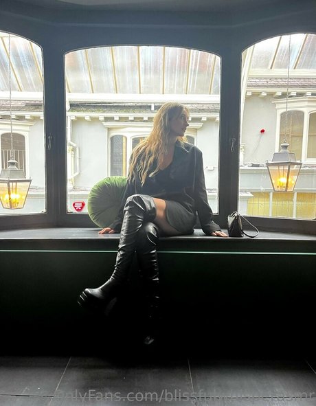 blonde en forme onlyfans gratuit exclusif photo