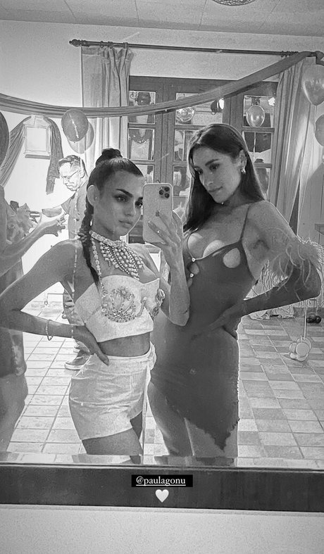 Anabel Hernandez étoile érotique des photos