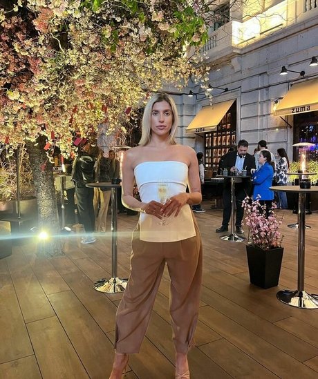 actrice onlyfans beau pornographique collection