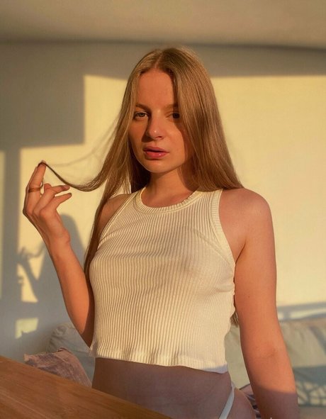 caseyshy mannequin archive