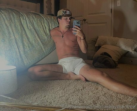 blondeboybradfree modèle magnifique images