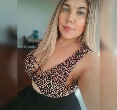 Bianca Novaes star du porno nue des photos