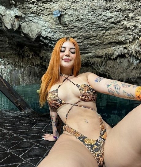 Isabela Ramirez haut étoile galeries