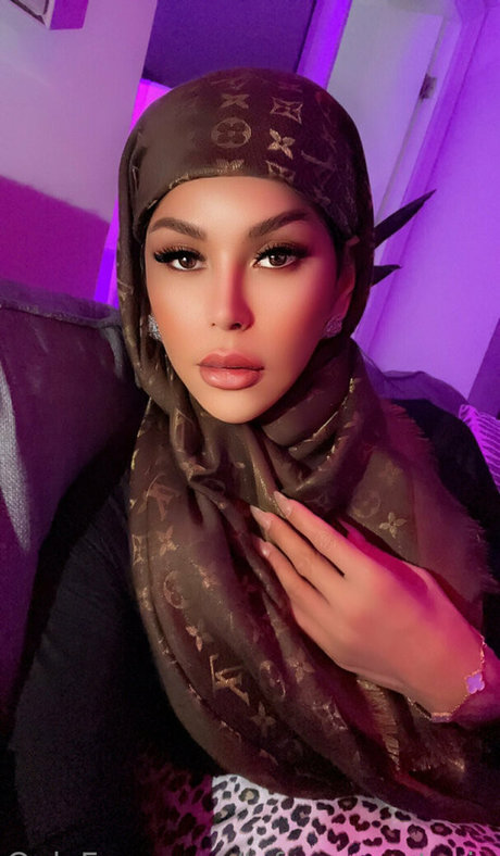 tsfoxyanastasia modèle joli image