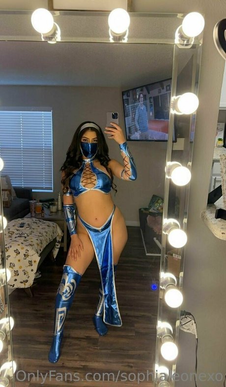 Sophialeonexo étoile sexy photo