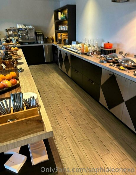 Sophialeonexo belle actrice photos