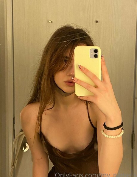 brune aux gros seins onlyfans sexy nue galeries