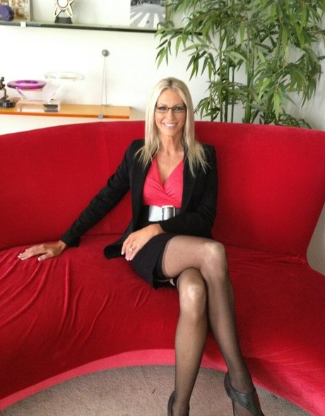 joi uniquementfans beau haut img