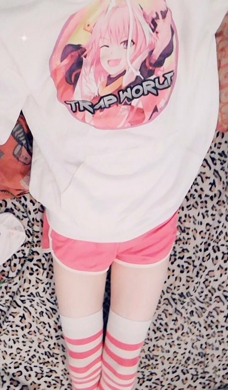 emster6969 modèle joli archive