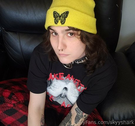 skyyshark actrice artistique images