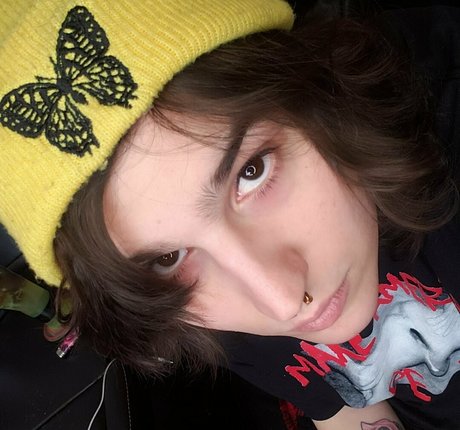 skyyshark star du porno en haute qualité img