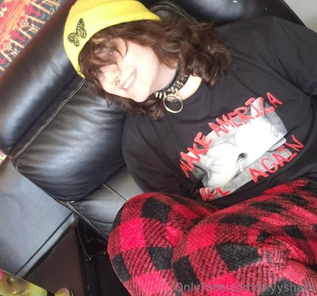 skyyshark modèle exclusif des photos