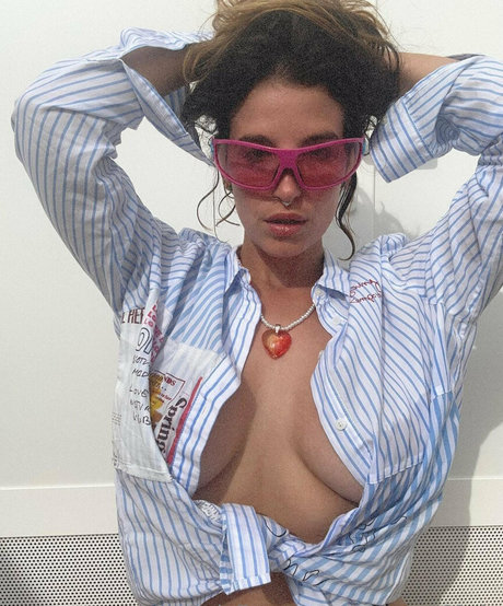 lasirena69vip nus étoiles photos