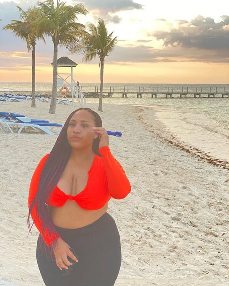 déshabillage onlyfans art de haute qualité des photos