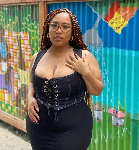 string gros cul onlyfans gratuit belle archive