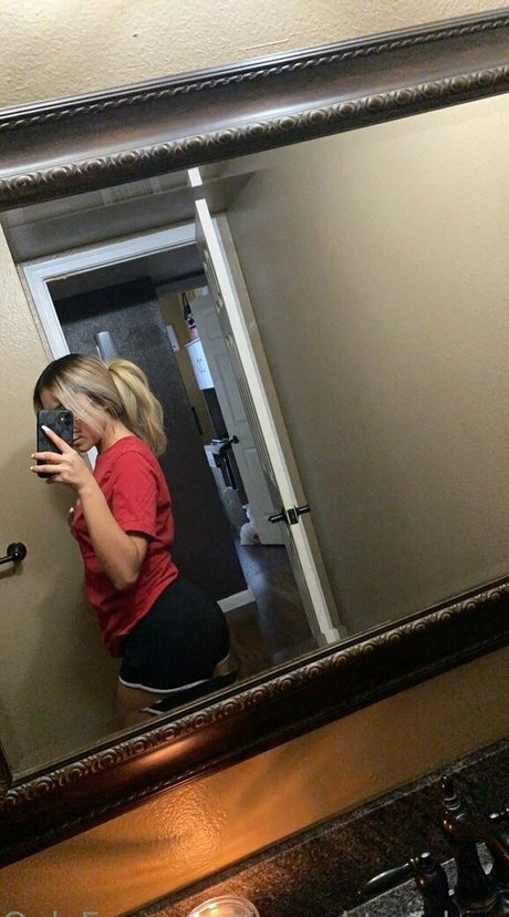 kendalljakobs actrice images