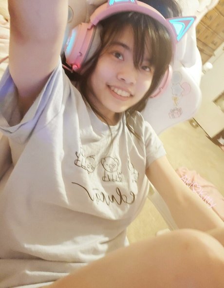 Aki kitty star du porno xxx des photos