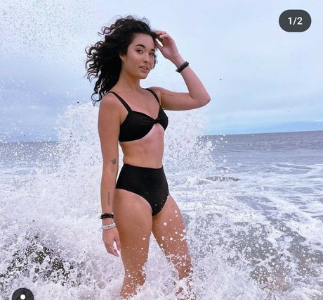 blonde aux gros seins onlyfans meilleure qualité galerie